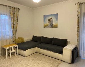 Vand apartament 3 camere Floresti zona rezidentiala cu balcon si parcare 