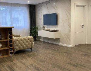 Apartament cu 3 camere + 2 parcari incluse