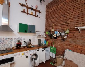 Appartement 4 chambres à vendre dans Cluj-napoca, zone Centru