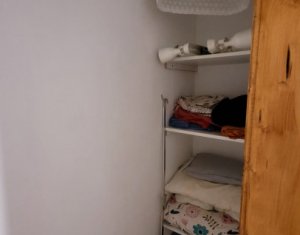 Appartement 4 chambres à vendre dans Cluj-napoca, zone Centru