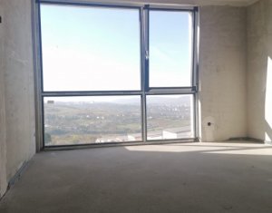 In cladire cu doar 2 apartamente, curte privata 63 mp, 2 garaje, boxa. 
