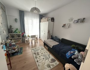 Apartament 3 camere, terasa 49 mp, 2 parcări, ultrafinisat, IRIS, str. Oasului