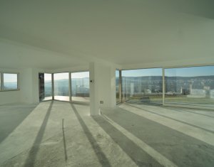 Apartament de lux in zona Gruia, 57 mp, panorama spre oras, terasa, garaj