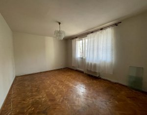 Vanzare apartament 4 camere in Cluj-napoca, zona Manastur