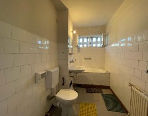 Apartament cu 4 camere decomandate, zona La Terenuri, Manastur