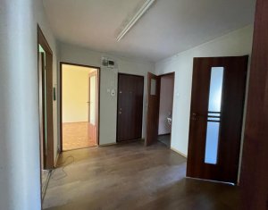 Apartament cu 4 camere decomandate, zona La Terenuri, Manastur