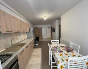 Sale apartment 3 rooms in Floresti