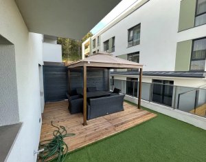 Vanzare apartament 3 camere finisat si mobilat modern, Floresti   