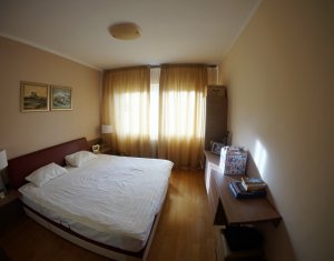 Apartament de 4 camere, 160 mp, priveliste deosebita, A. Muresanu!