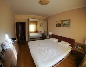 Apartament de 4 camere, 160 mp, priveliste deosebita, A. Muresanu!