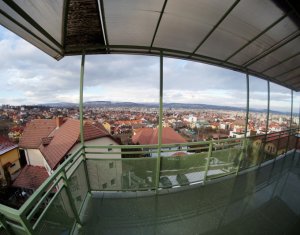 Appartement 4 chambres à vendre dans Cluj-napoca, zone Andrei Muresanu