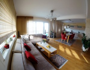 Apartament de 4 camere, 160 mp, priveliste deosebita, A. Muresanu!