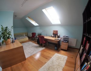 Apartament de 4 camere, 160 mp, priveliste deosebita, A. Muresanu!