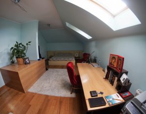 Apartament de 4 camere, 160 mp, priveliste deosebita, A. Muresanu!