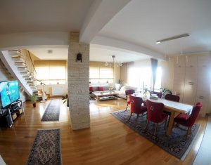 Apartament de 4 camere, 160 mp, priveliste deosebita, A. Muresanu!