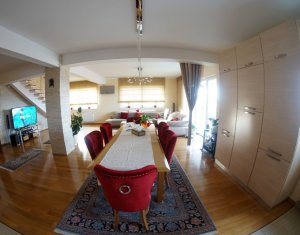 Apartament de 4 camere, 160 mp, priveliste deosebita, A. Muresanu!