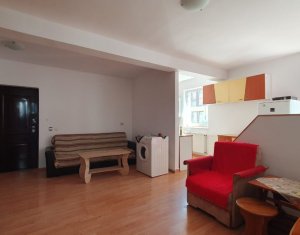 Vanzare apartament 2 camere in Floresti