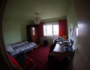 Vanzare apartament 3 camere, decomandat, zona Marasti
