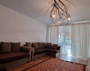 Apartament decomandat cu 3 camere, etaj 3, zona Nasaud