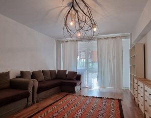 Apartament decomandat cu 3 camere, etaj 3, zona Nasaud