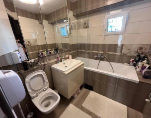 Vand apartament 3 camere in zona Pta Cipariu, zona centrala