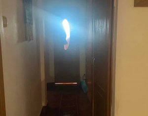 Apartament cu 4 camere decomandate, Aurel Vlaicu