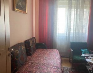 Apartament cu 4 camere decomandate, Aurel Vlaicu