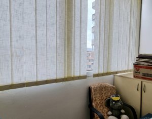 Apartament cu 4 camere decomandate, Aurel Vlaicu