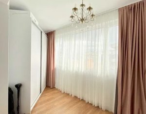 Vanzare apartament 3 camere, finisat si mobilat modern, Floresti   