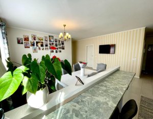 Apartament 3 camere, parcare, situat in Floresti, zona Stadionului