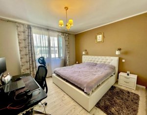 Apartament 3 camere, parcare, situat in Floresti, zona Stadionului