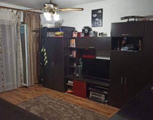 Appartement 3 chambres à vendre dans Cluj-napoca, zone Intre Lacuri