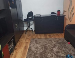 Appartement 3 chambres à vendre dans Cluj-napoca, zone Intre Lacuri