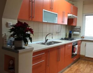 Vanzare apartament 3 camere, decomandat, 66 mp+balcon, Marasti