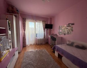 Vanzare apartament 3 camere, decomandat, 66 mp+balcon, Marasti