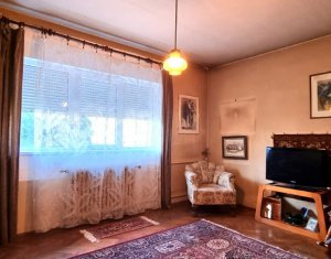 Apartament la etaj intermediar, confort sporit, strada Buzau