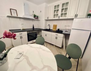 Investitie! Apartament cu 2 camere decomandate, la cheie, Zona Parcul Central