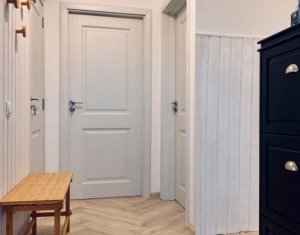 Investitie! Apartament cu 2 camere decomandate, la cheie, Zona Parcul Central