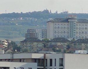 Vanzare apartament 2 camere, confort sporit, Titulescu