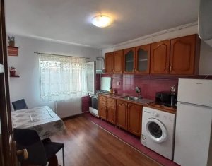 Apartament 4 camere, 79 mp, doua balcone, Intre Lacuri