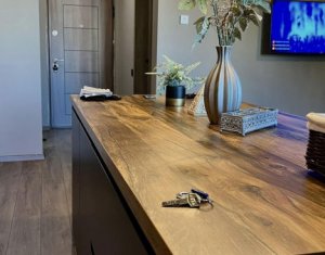 Apartament 3 camere,  balcon, ultrafinisat, parcare subterana, SUB CETATE