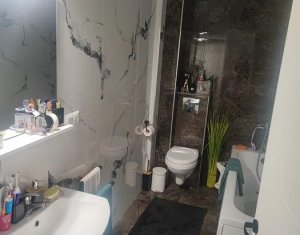 Apartament la etaj intermediar, bloc nou, zona Garii