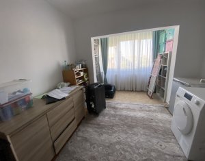 Apartament 4 camere, decomandat, etaj intermediar, Manastur, zona Ion Mester