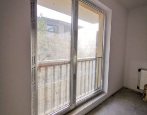 Apartament cu 3 camere  , 63.2 mp la parter , in bloc nou, strada Porii 