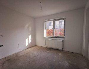 Apartament cu 3 camere  , 63.2 mp la parter , in bloc nou, strada Porii 