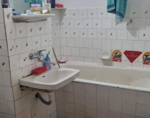 Apartament cu 3 camere decomandate, Ion Mester