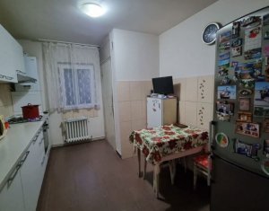 Apartament cu 3 camere decomandate, Ion Mester