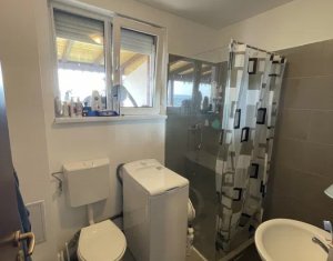 Apartament cu terasa, in zona de case