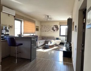 Apartament 2 camere, cu terasa 100 mp, parcare, Borhanci