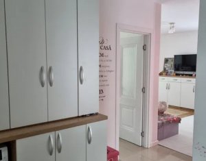 Apartament 2 camere, parcare si boxa, Borhanci, zona centrala, bloc tip vila